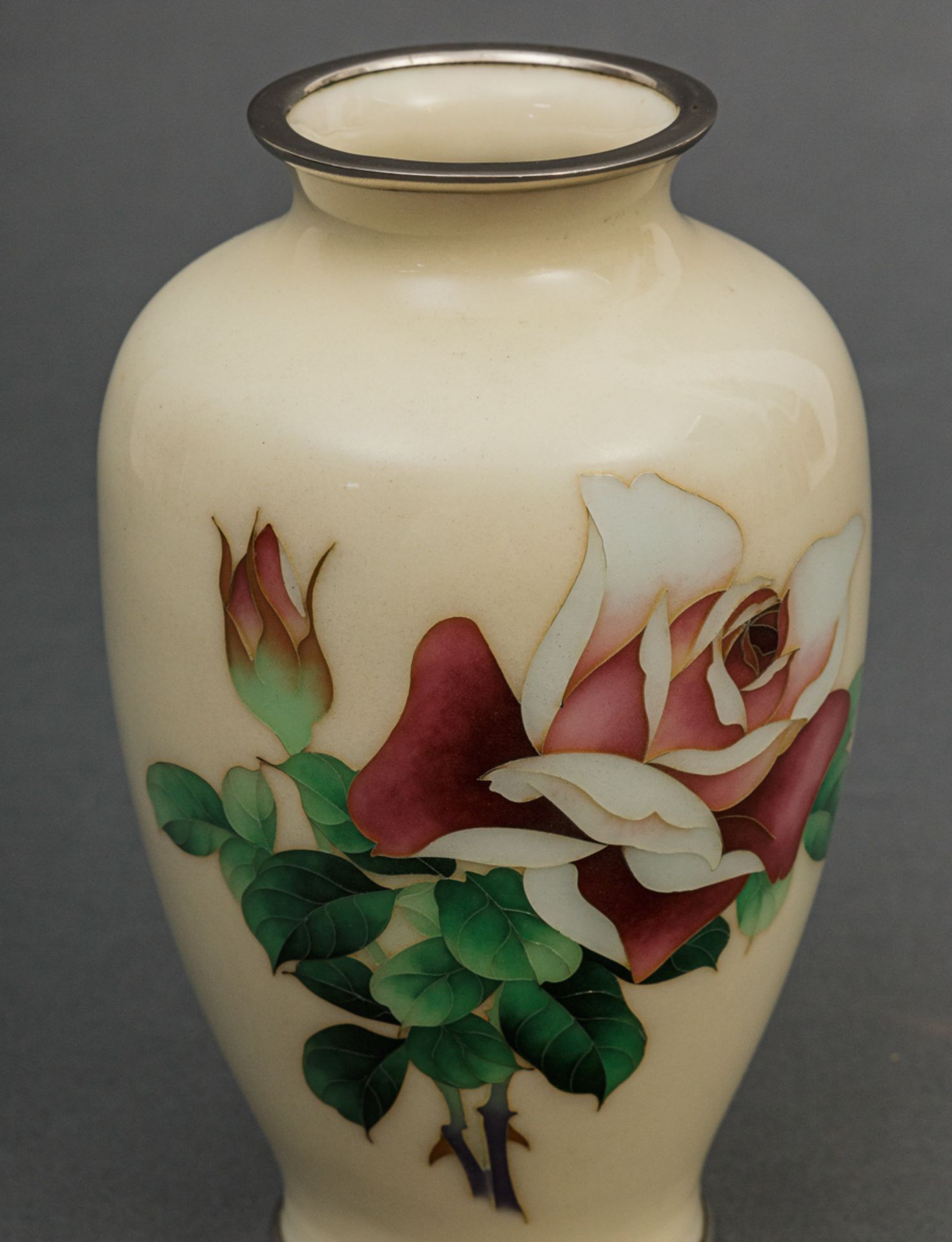 Cloisonné-Vase, Japan, wohl Showa-Zeit (1926-1989) - Bild 2 aus 4