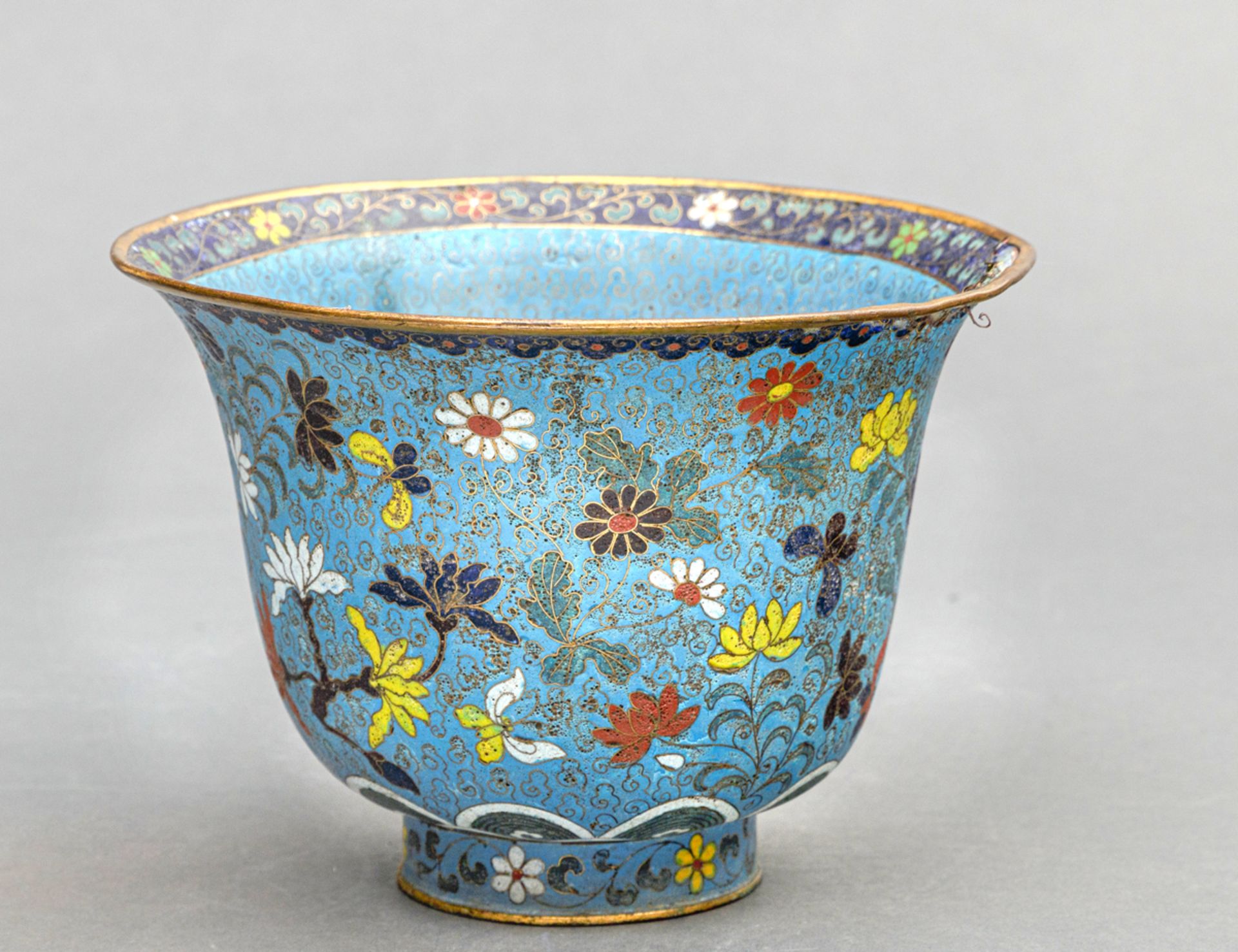 Cloisonné-Cachepot, wohl China, 19. Jh.