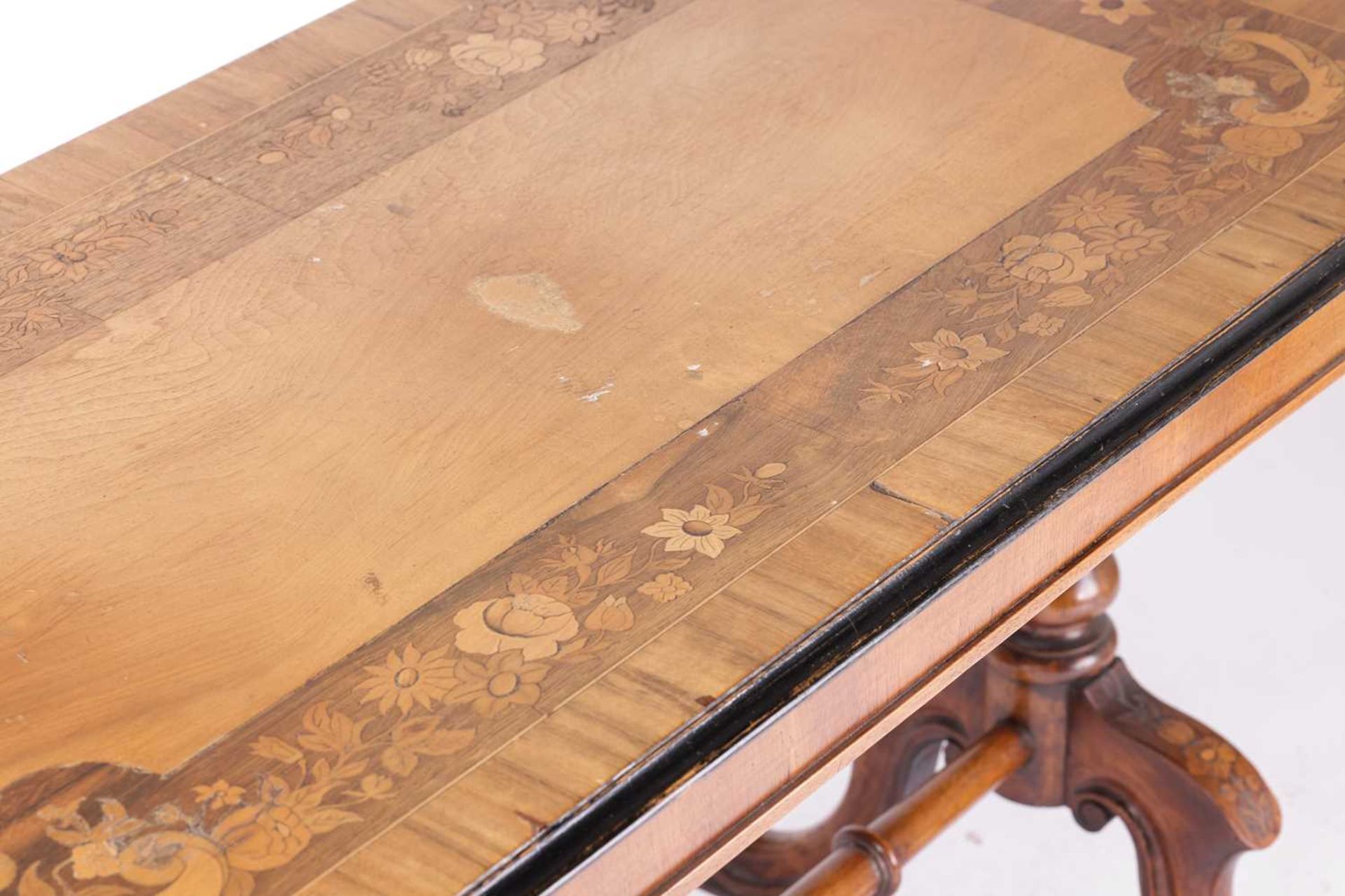 A Victorian marquetry inlaid walnut rectangular end table, the broad crossbanded top with a border - Image 6 of 7