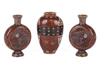 A Chinese aventurine enamel cloisonne garniture, early 20th century, decorated with aesthetic-