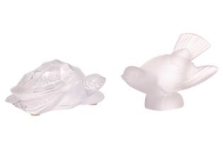 A contemporary Lalique frosted glass model of a tortoise, 14 cm wide, together with a similar