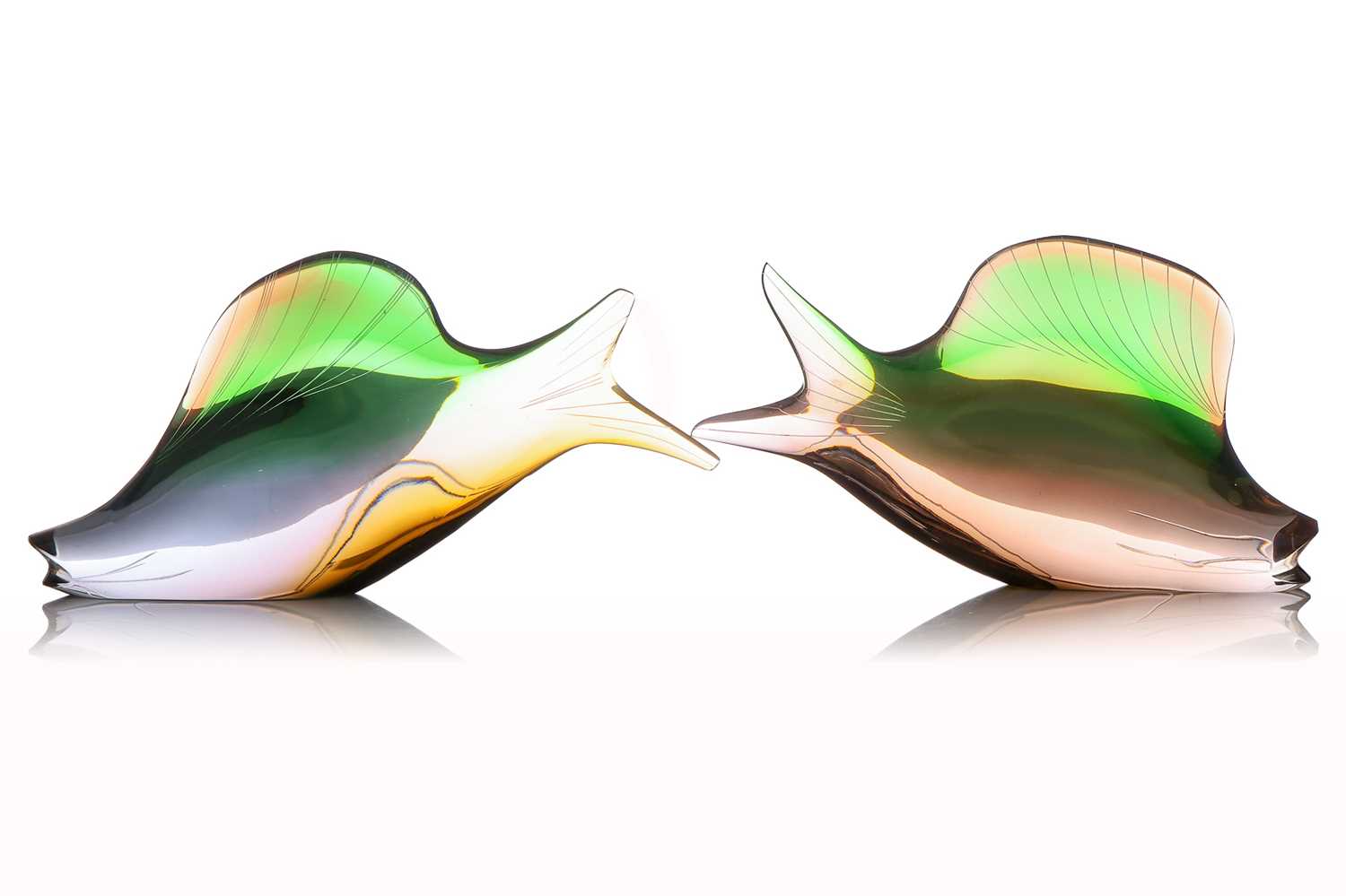 Rozinek and Honzik for Exbor (Czechoslovakia), two glass fish sculptures, of similar form in - Bild 3 aus 10