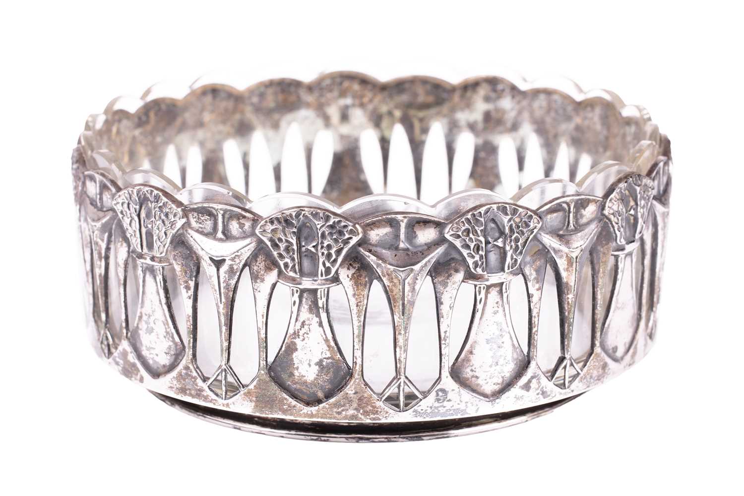 A German silver Jugendstil bowl, by Lazarus Posen Witwe Posen, 800 standard, the pierced border of