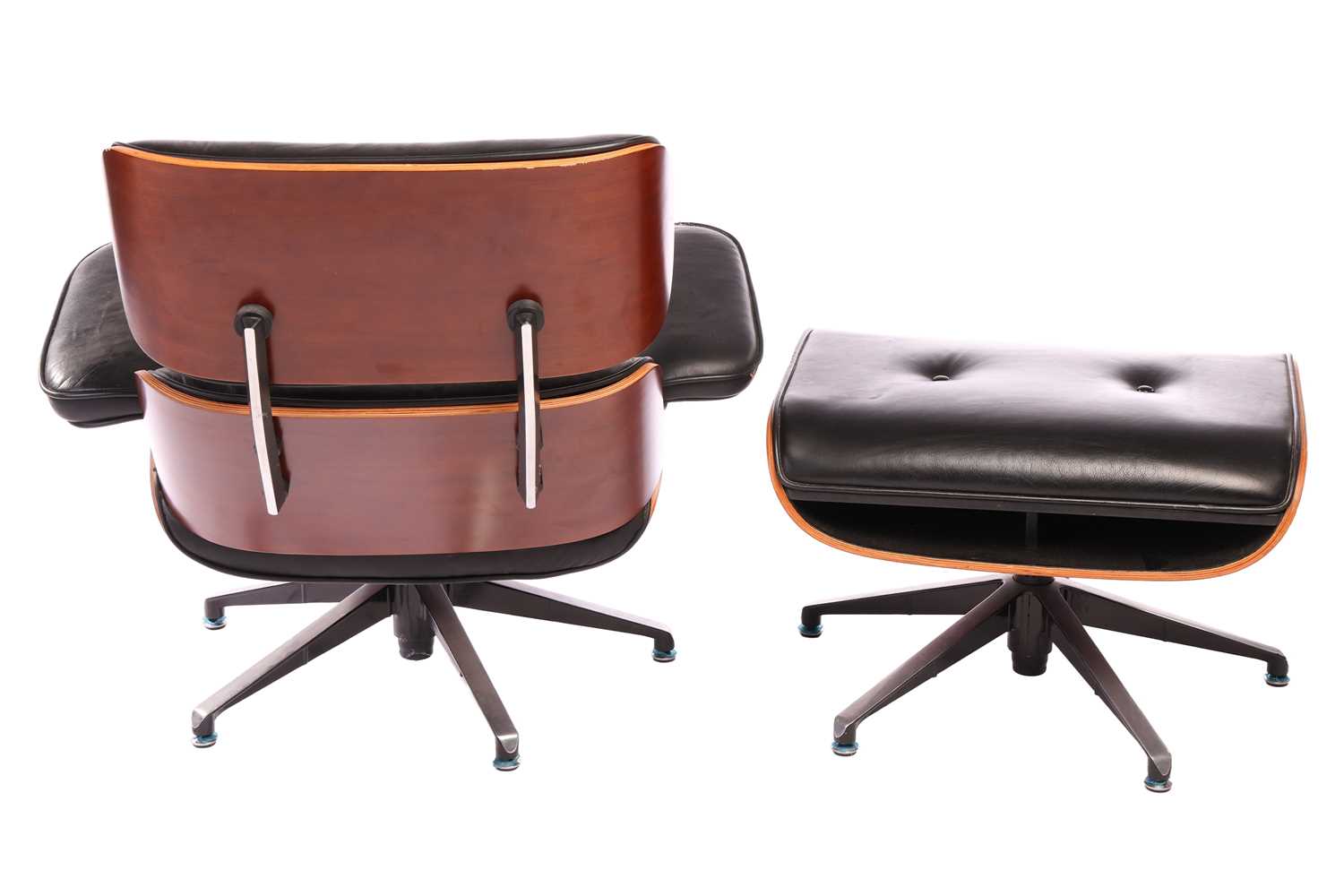 A reproduction Eames-style lounge chair and ottoman with black hide upholstery, in need of attention - Image 4 of 5