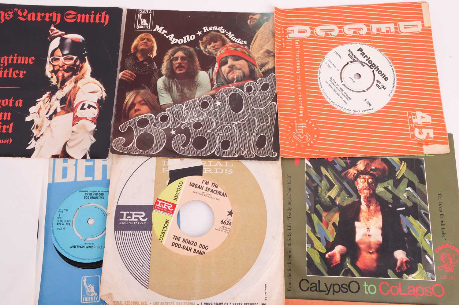 From the personal collection of Vivian Stanshall, a collection of 7" vinyl singles, comprising a Noe - Image 4 of 12