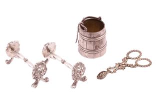 A Russian silver gilt tea strainer of coopered pale form, marked for 84 zslotnick mark, 6.5 cm