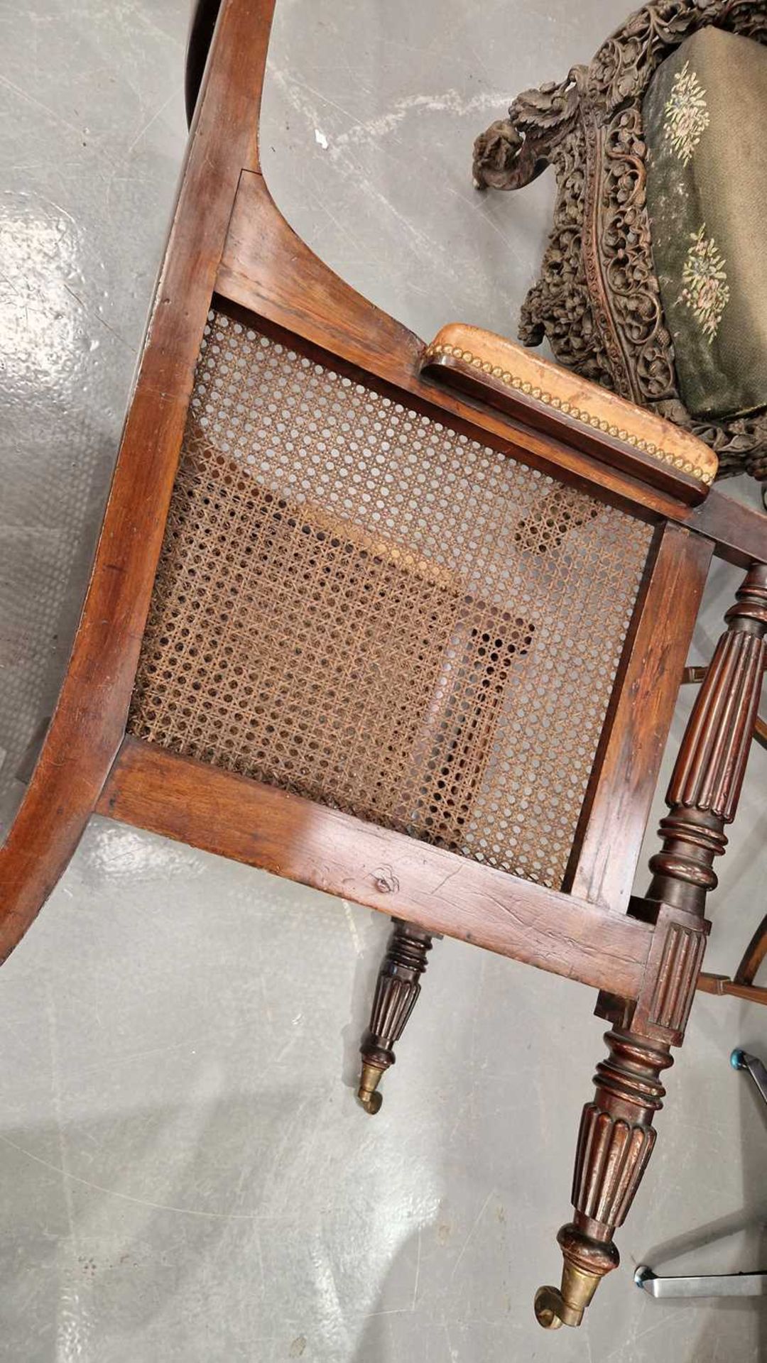 A William IV mahogany bergere library armchair, in the manner of Gillow of Lancaster with square spl - Bild 12 aus 18