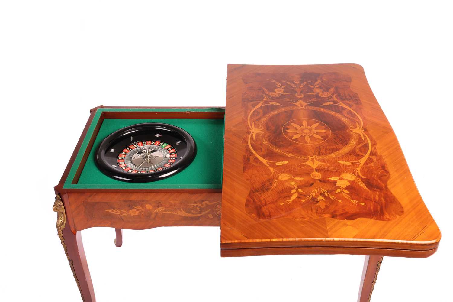 An Italian Dal Negro walnut and marquetry gaming/roulette table, and gaming compendium the fold over - Image 2 of 8