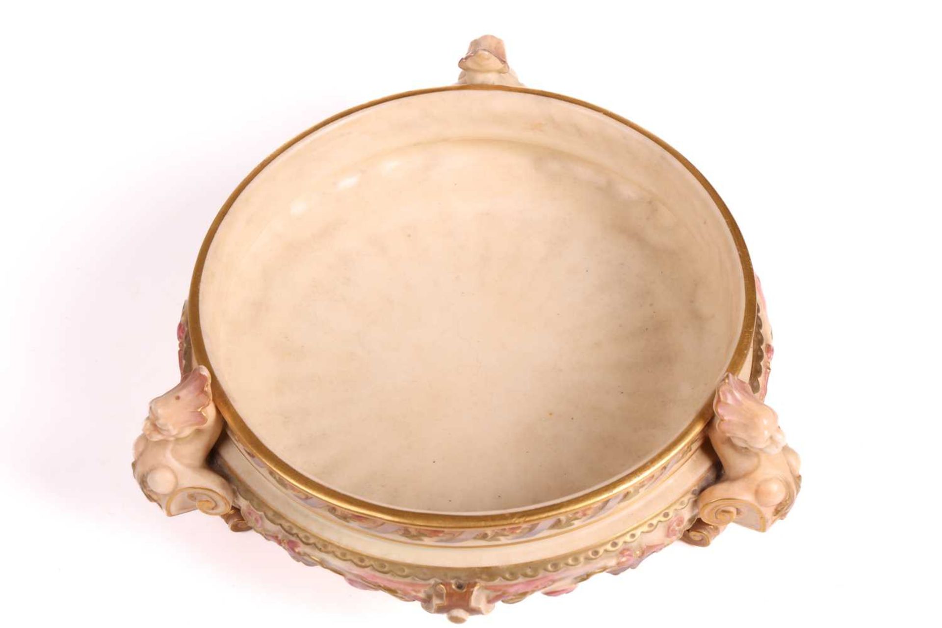 A collection of late 19th /early 20th century Royal Worcester "Stained Ivory, Blush Ivory and Vellum - Bild 5 aus 14
