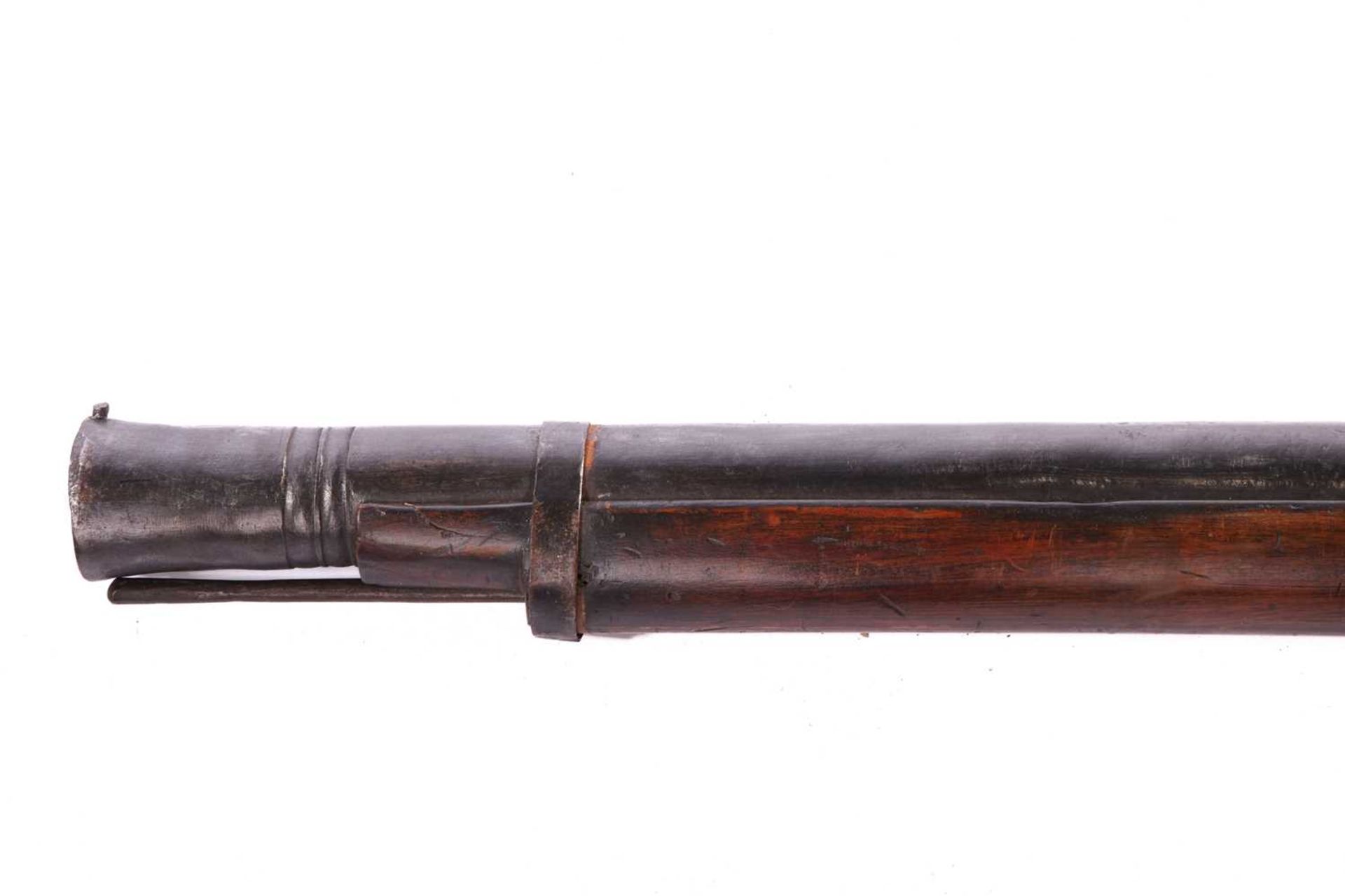 A huge 1-inch bore Indian Toradar matchlock (rampart gun), 19th century, with a forged iron barrel t - Image 6 of 8