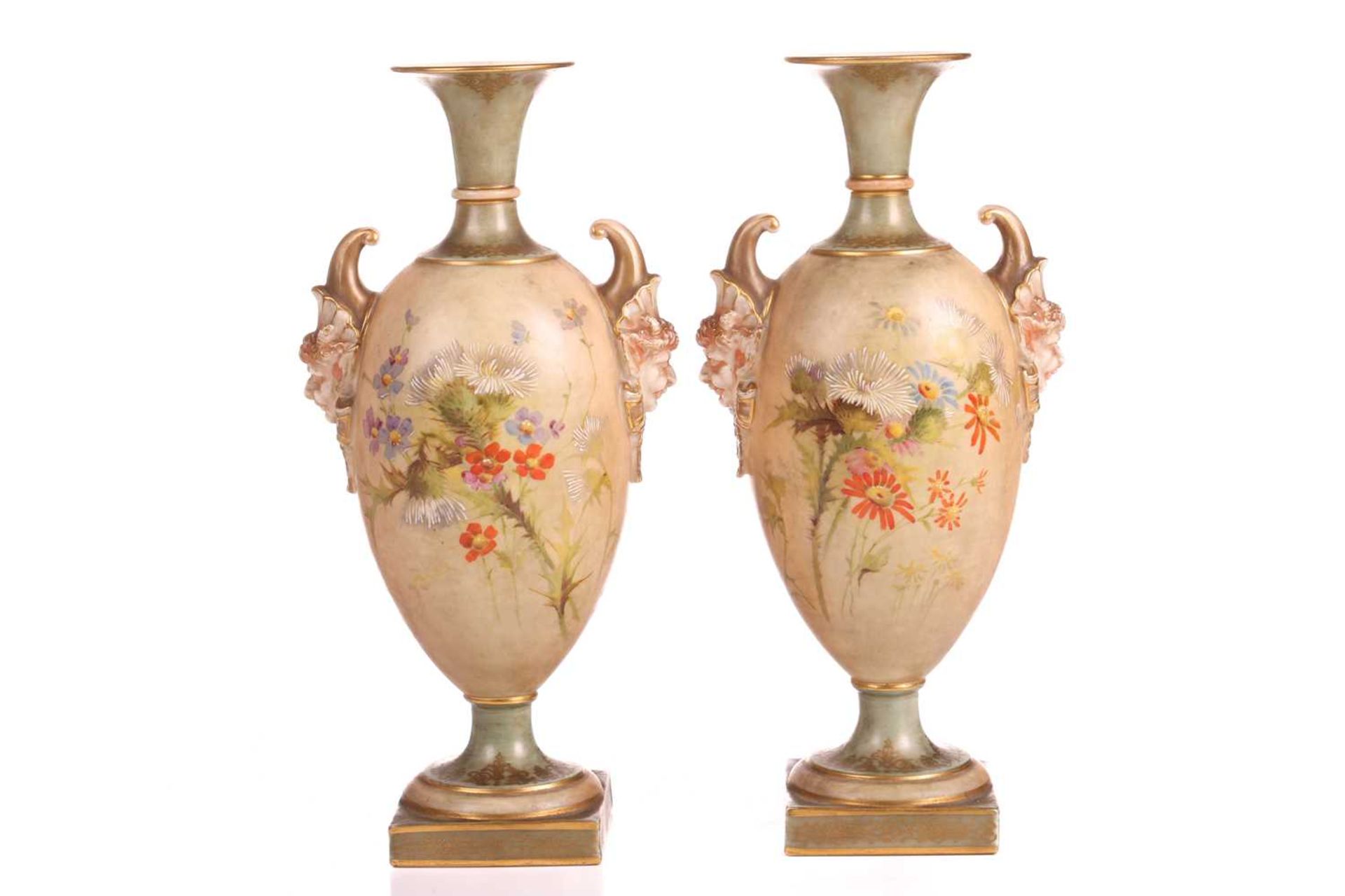 A collection of late 19th /early 20th century Royal Worcester "Stained Ivory, Blush Ivory and Vellum - Bild 11 aus 14