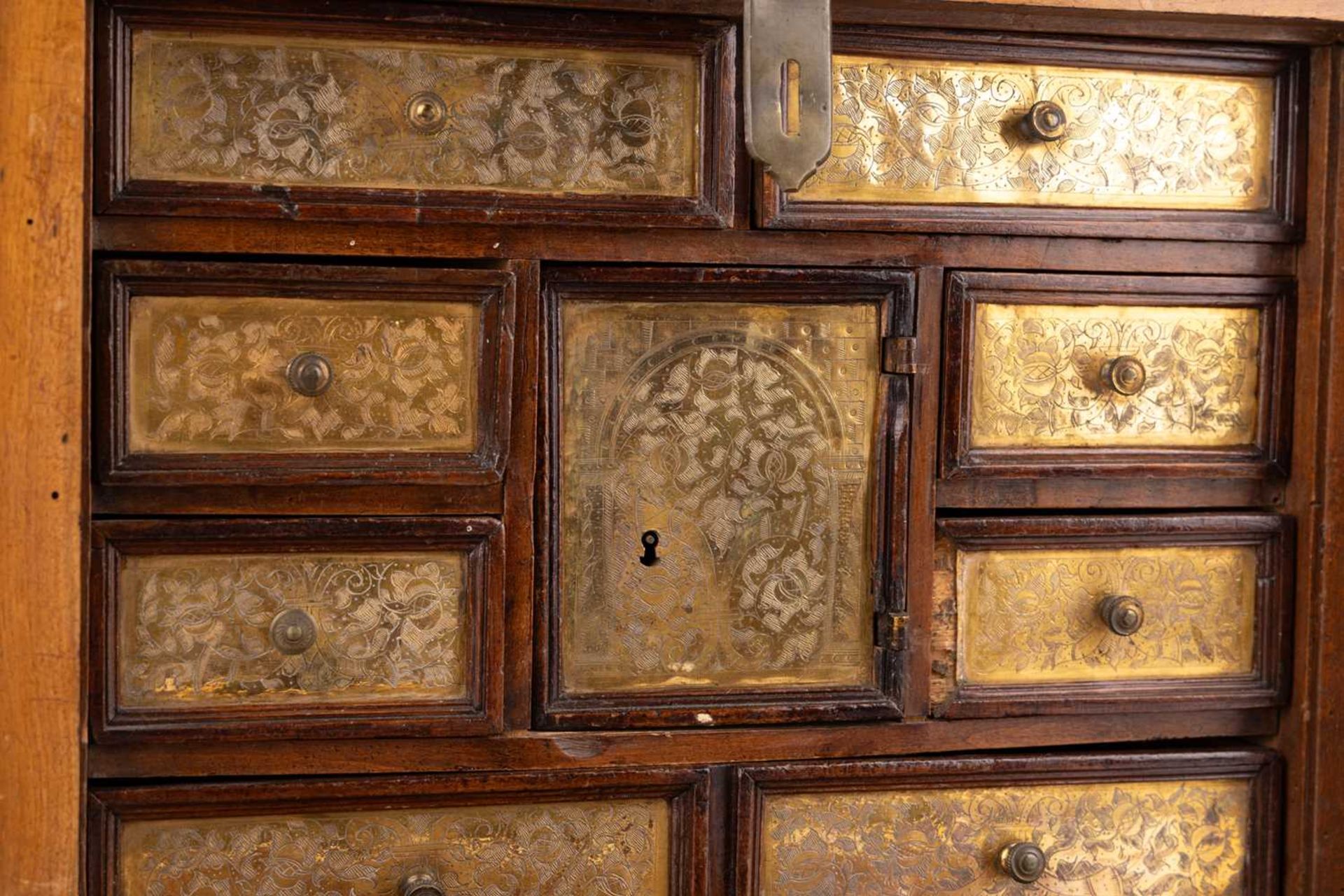 An early to mid 17th century South German Augsburg-type walnut table cabinet, the exterior with simp - Image 13 of 15