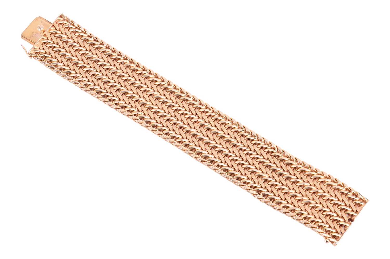 A wide woven link bracelet, flat with textured details, completed with a concealed push button clasp - Image 4 of 6