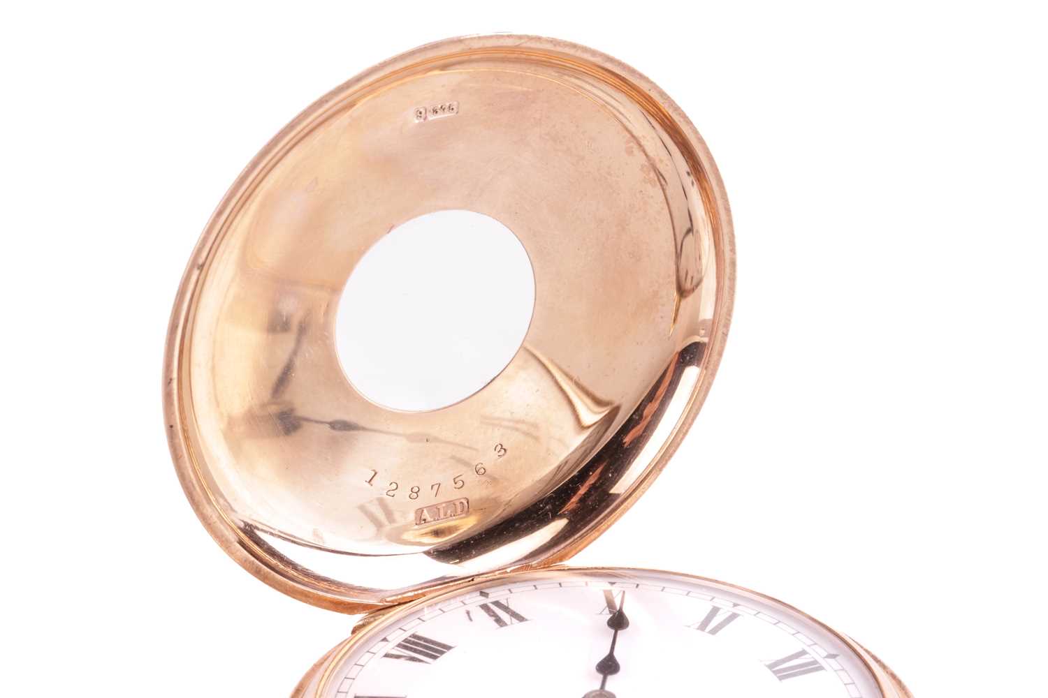 A 9ct gold half-hunter pocket watch featuring a keyless wound Swiss movement in a yellow gold case m - Image 7 of 9