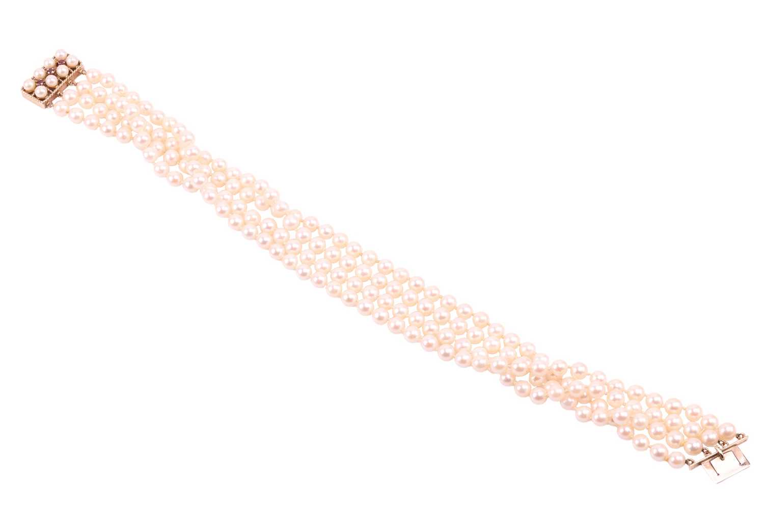 A four-strand pearl choker necklace, the cultured pearls of cream body colour with pink overtones, m - Image 2 of 6