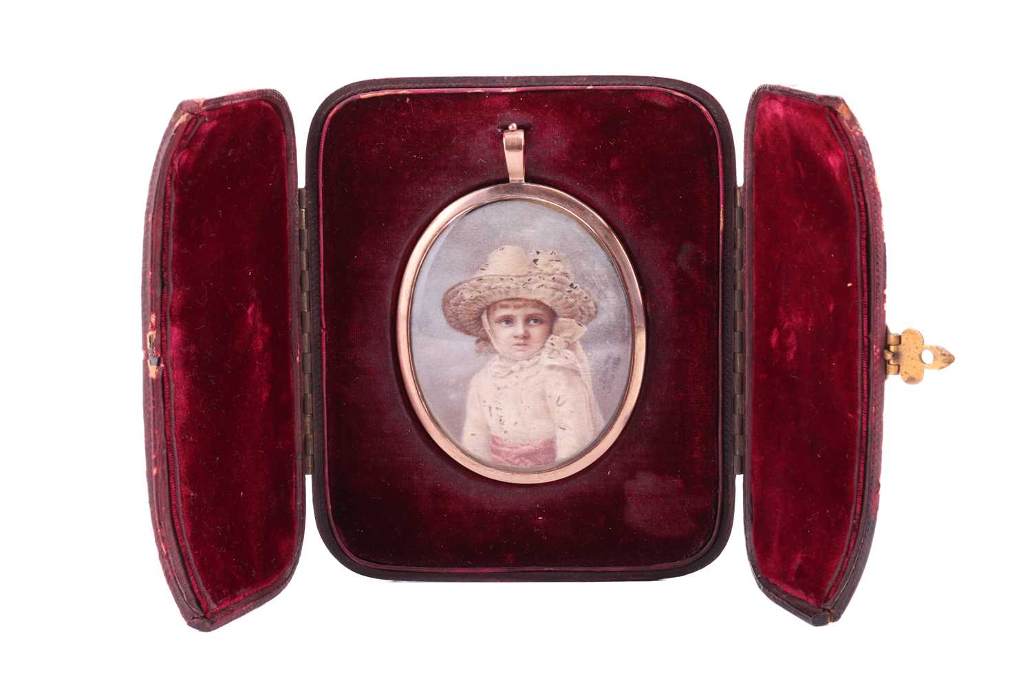 A portrait miniature pendant, depicting a 19th-century young girl wearing a white bonnet and dress w - Image 3 of 3