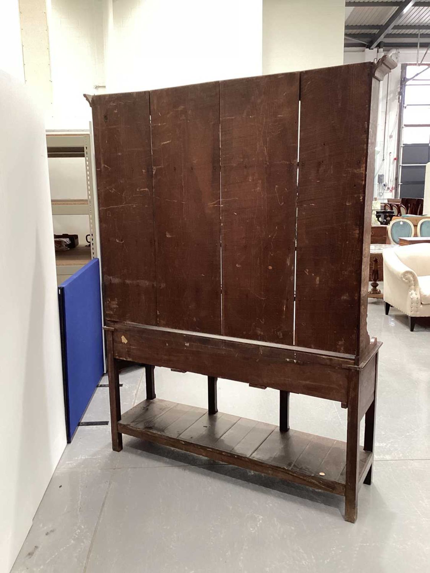 A George III oak pot board dresser and Delft rack, the moulded cornice over three shelves with hooks - Image 6 of 8