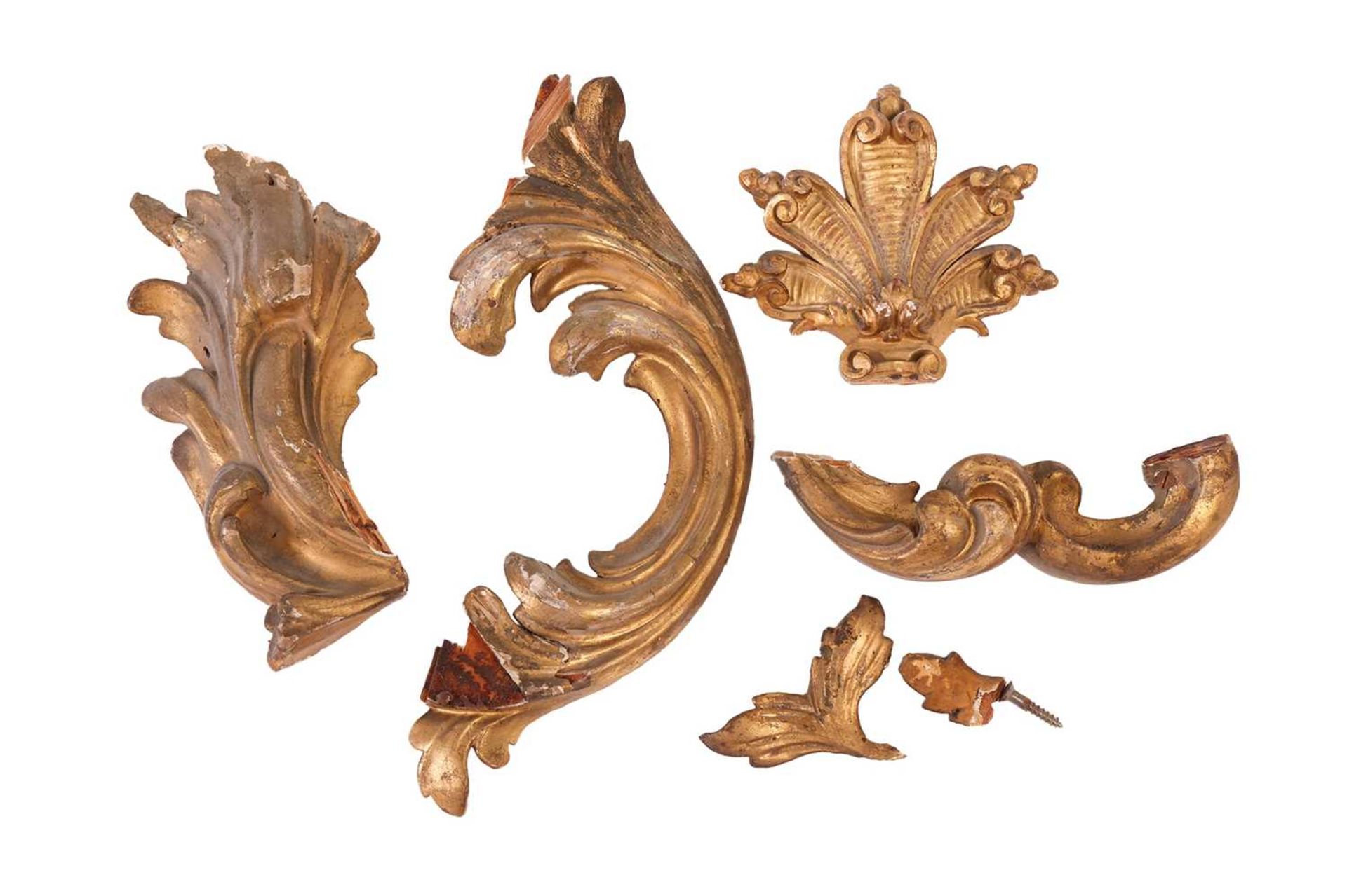 A 19th century giltwood overmantel mirror, the shaped top with applied floral sprays, foliate scroll - Bild 7 aus 14