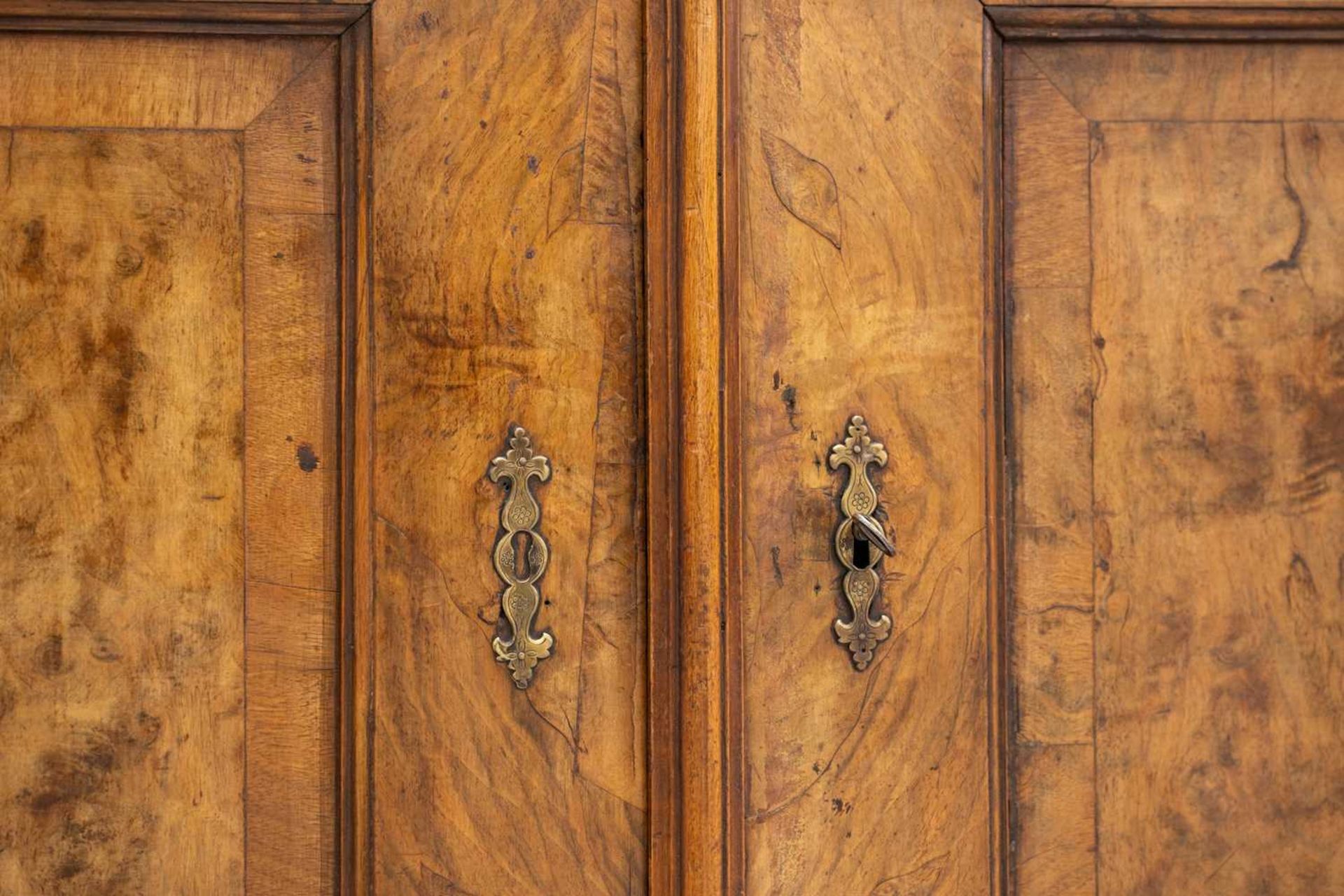 An early 18th-century style figured walnut double domed Dutch "Delft" canted display cabinet, early  - Image 9 of 10