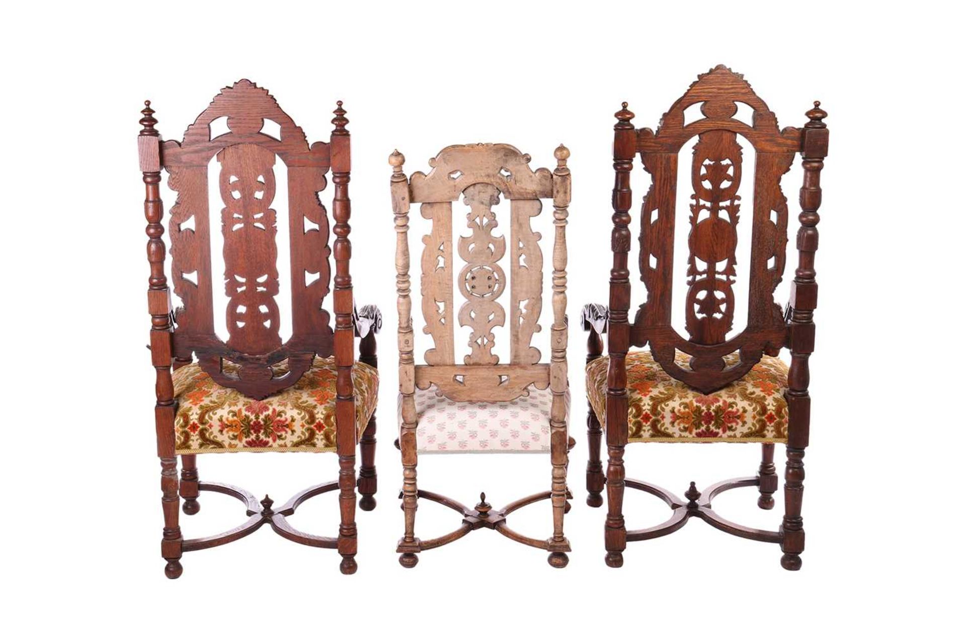 A near pair of Victorian carved oak open armchairs, in the Carolean style, with open S-Scroll, roset - Bild 2 aus 6
