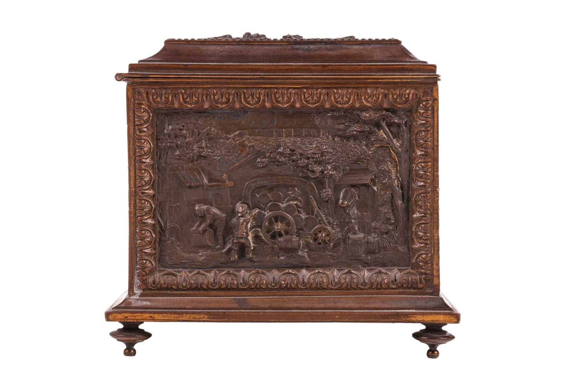 A French late 19th century gilt and oxidized bronze rectangular table casket, the caddy-top and side - Bild 2 aus 9
