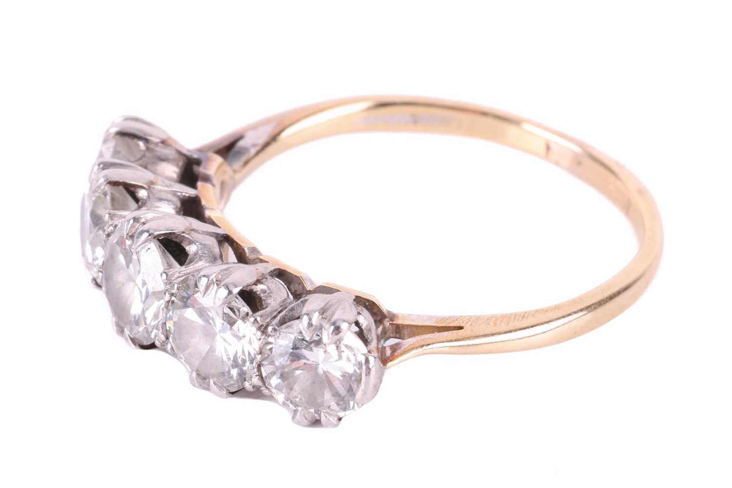 A diamond five-stone ring, featuring a row of round brilliant cut diamonds with a total estimated we - Image 3 of 6