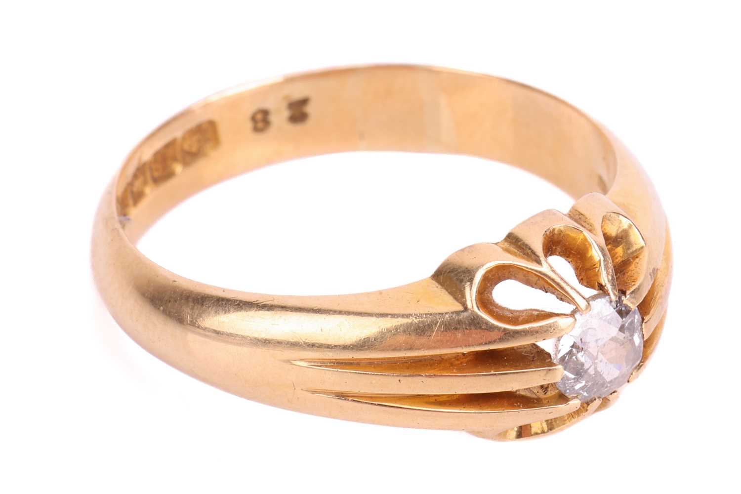 An Edwardian diamond belcher ring in 18ct gold, comprising an old-cut diamond of 4.2 x 4.0 x 2.4 mm, - Image 2 of 4