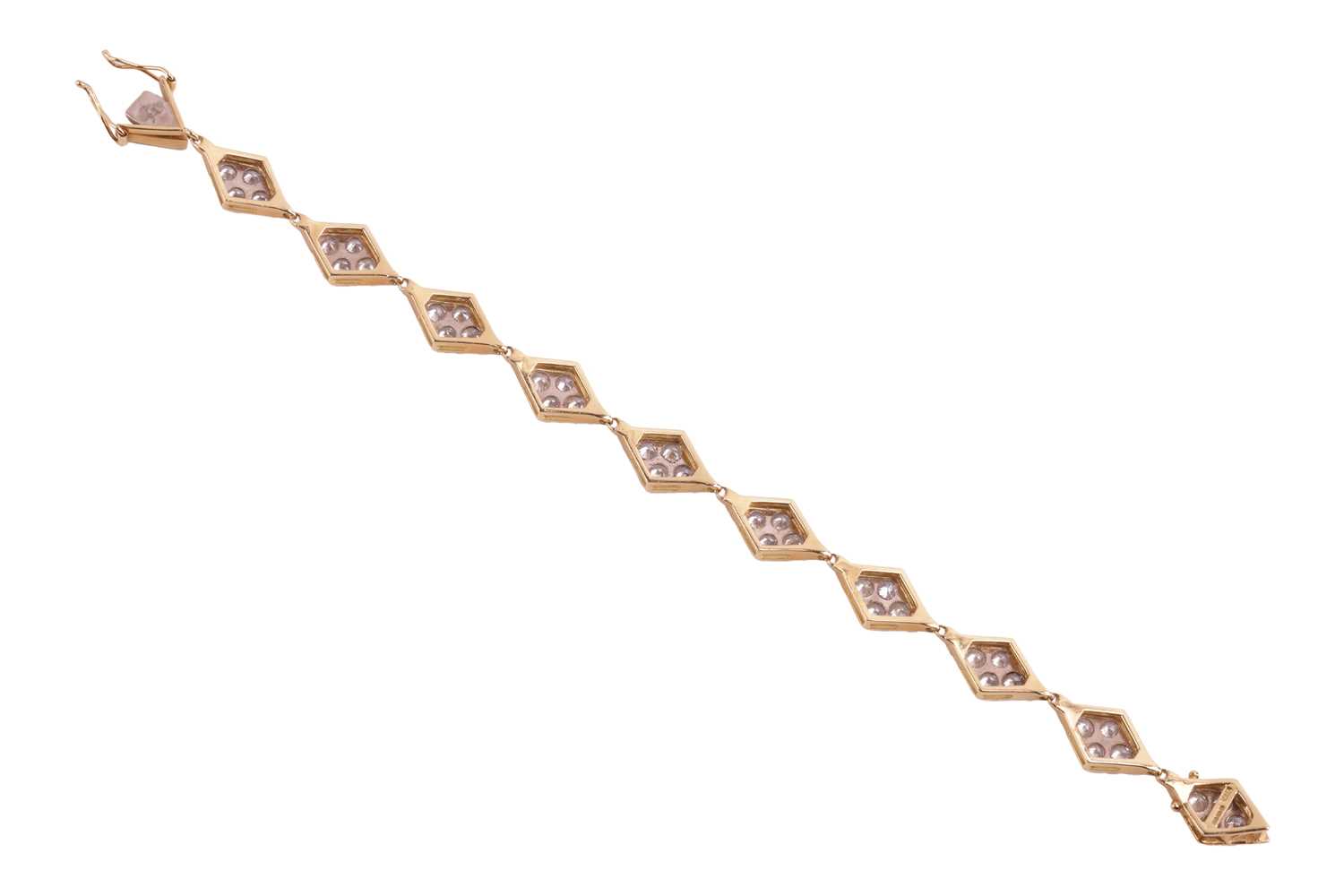 A diamond-set link bracelet in 18ct gold, comprising a series of lozenge-shaped panel links, each se - Image 4 of 5