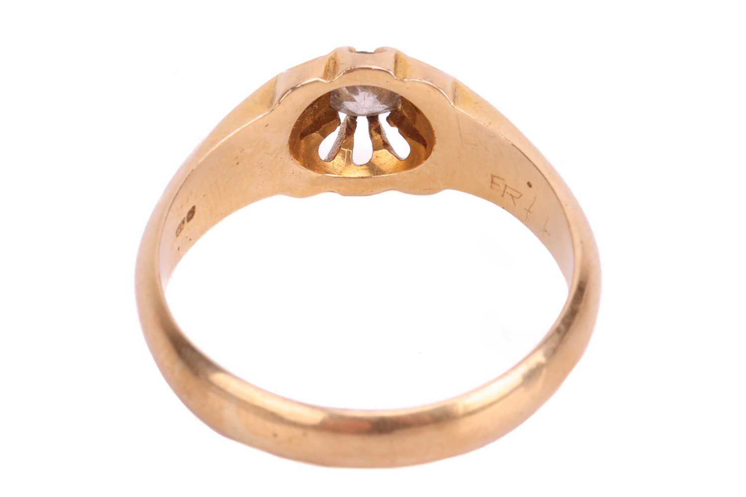 An Edwardian diamond belcher ring in 18ct gold, comprising an old-cut diamond of 4.2 x 4.0 x 2.4 mm, - Image 4 of 4