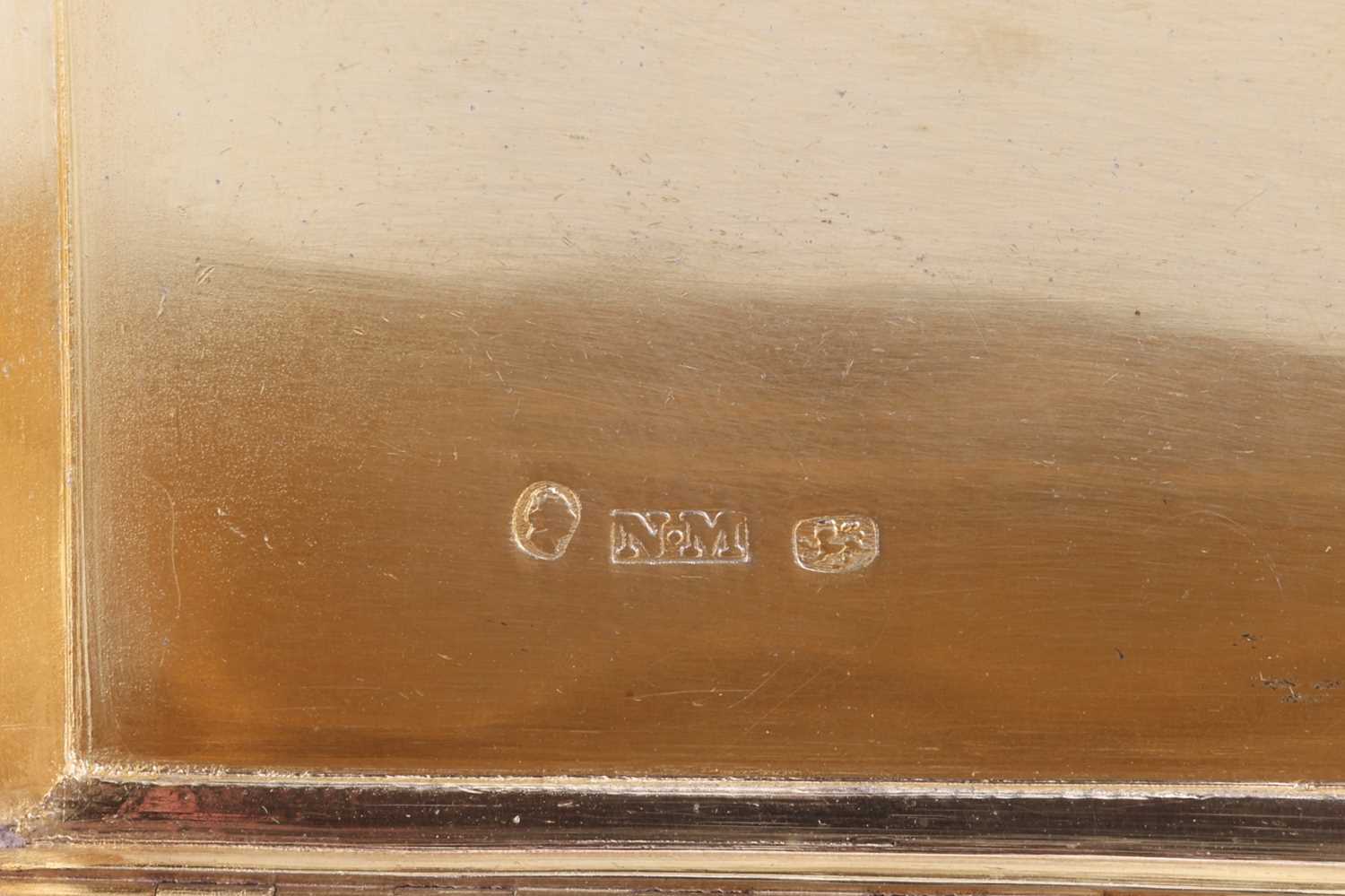 A William IV silver table snuff box by Nathaniel Mills, Birmingham 1837, of bevelled rectangular for - Bild 7 aus 8