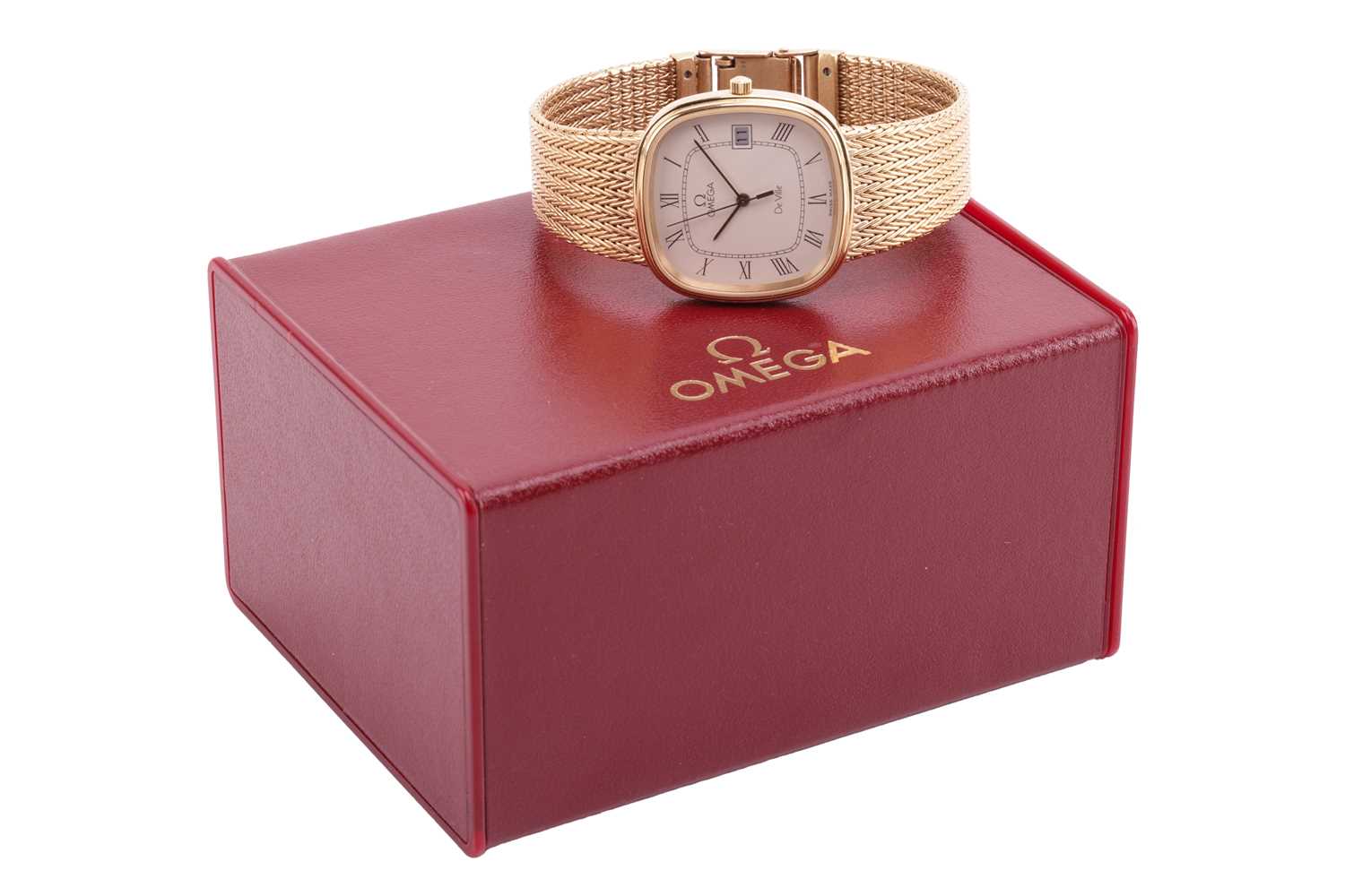 An Omega De Ville quartz gilt dress watch Model: De Ville Serial: 46784051 Year: 1988 Case Material: - Image 5 of 6