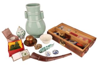A Liuligongfang boxed ltd edition 612/1250, 2002, a green glass Pixiu, in a fitted case, together