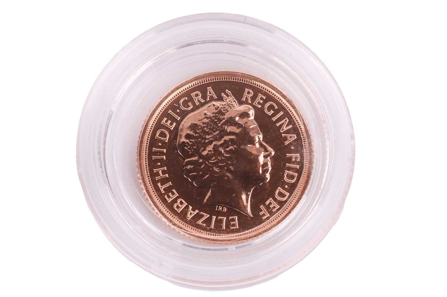 A 2012 Elizabeth 1/4 gold sovereign celebrating the Diamond Jubilee and features a modern interpreta - Image 2 of 2