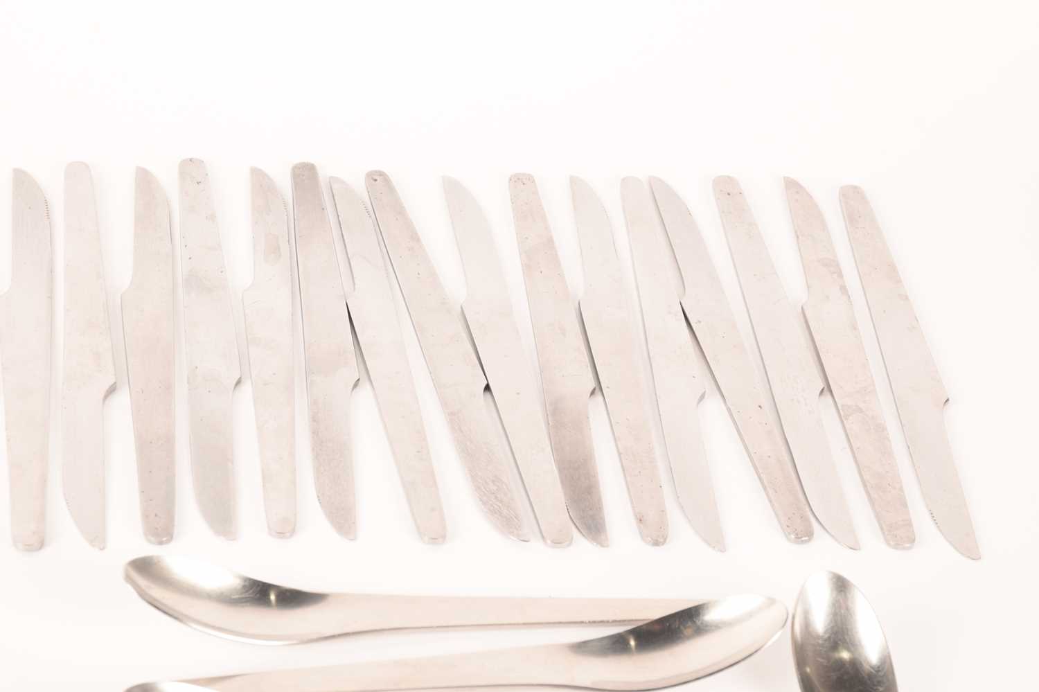 Arn Jacobsen for Anton Michelsen, a stainless steel cutlery suite, comprising twenty-two dinner fork - Image 8 of 18