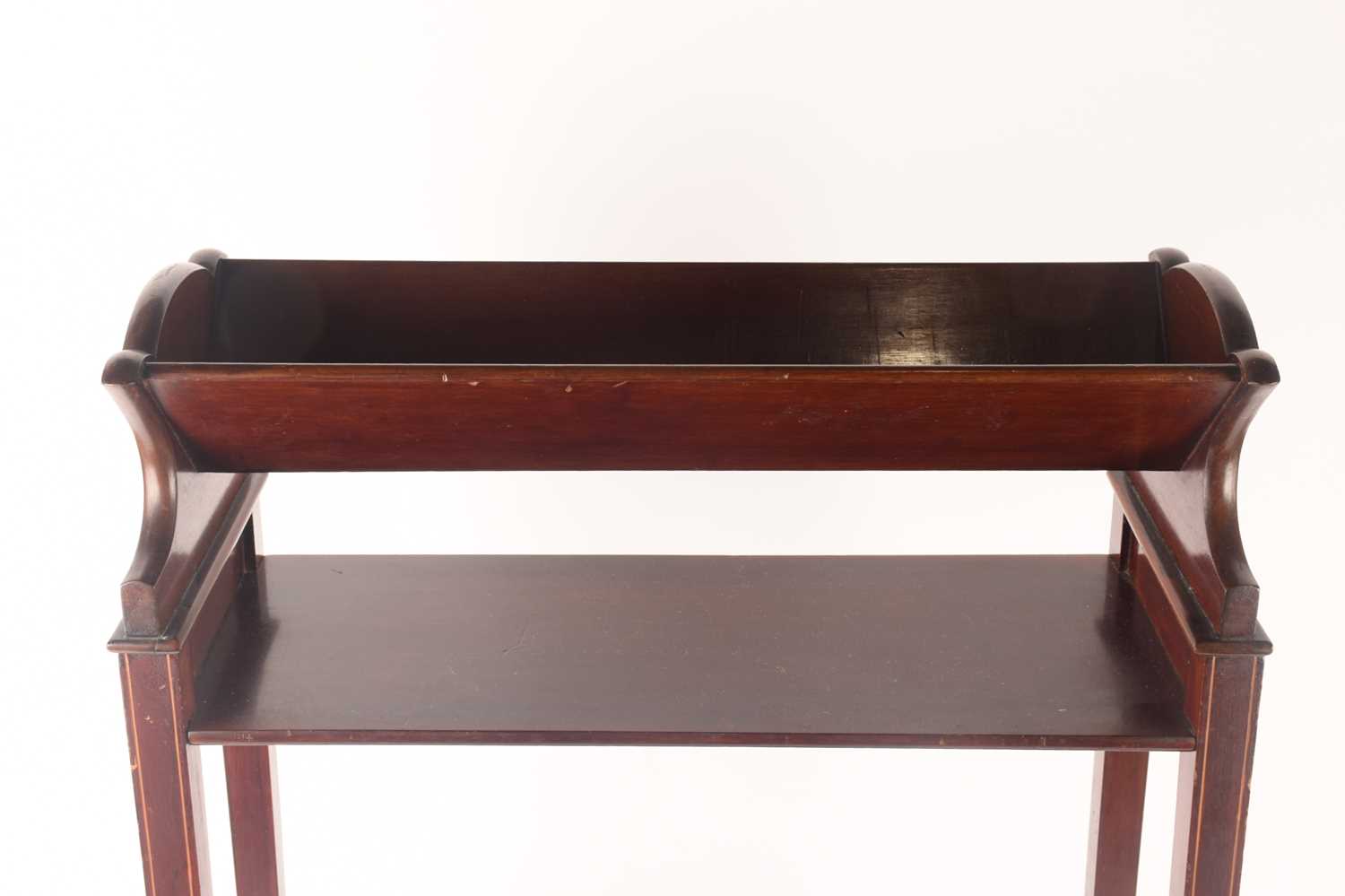 An Edwardian inlaid mahogany three-shelved book trough supported on splayed feet with brass cap cast - Image 8 of 11