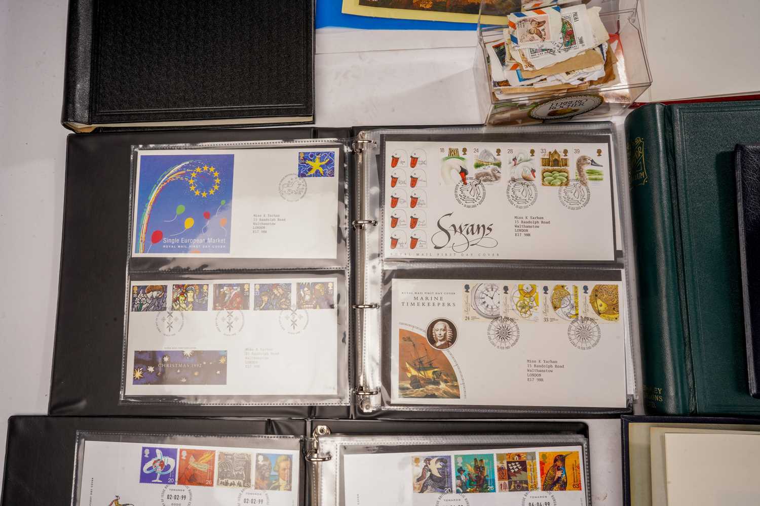 A large quantity of First Day Covers, collector's stamps, used stamps (GB and all world), and other  - Image 23 of 24