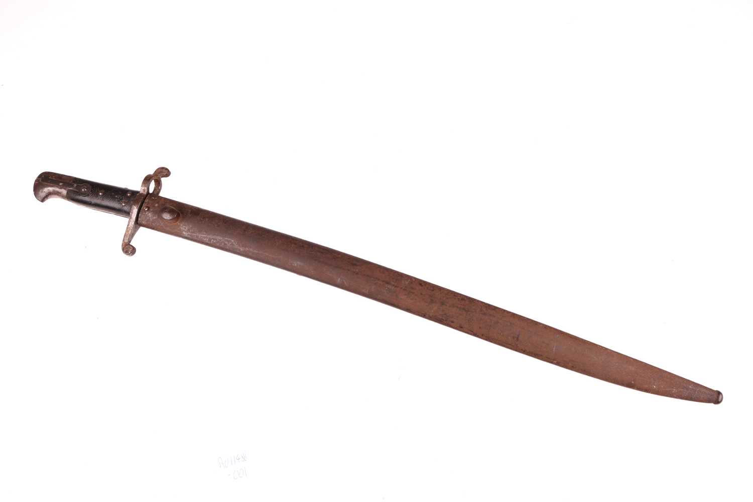 A British 1853 pattern 2nd pattern yatagan bayonet, the hilt marked RMFA 50. - Image 7 of 18