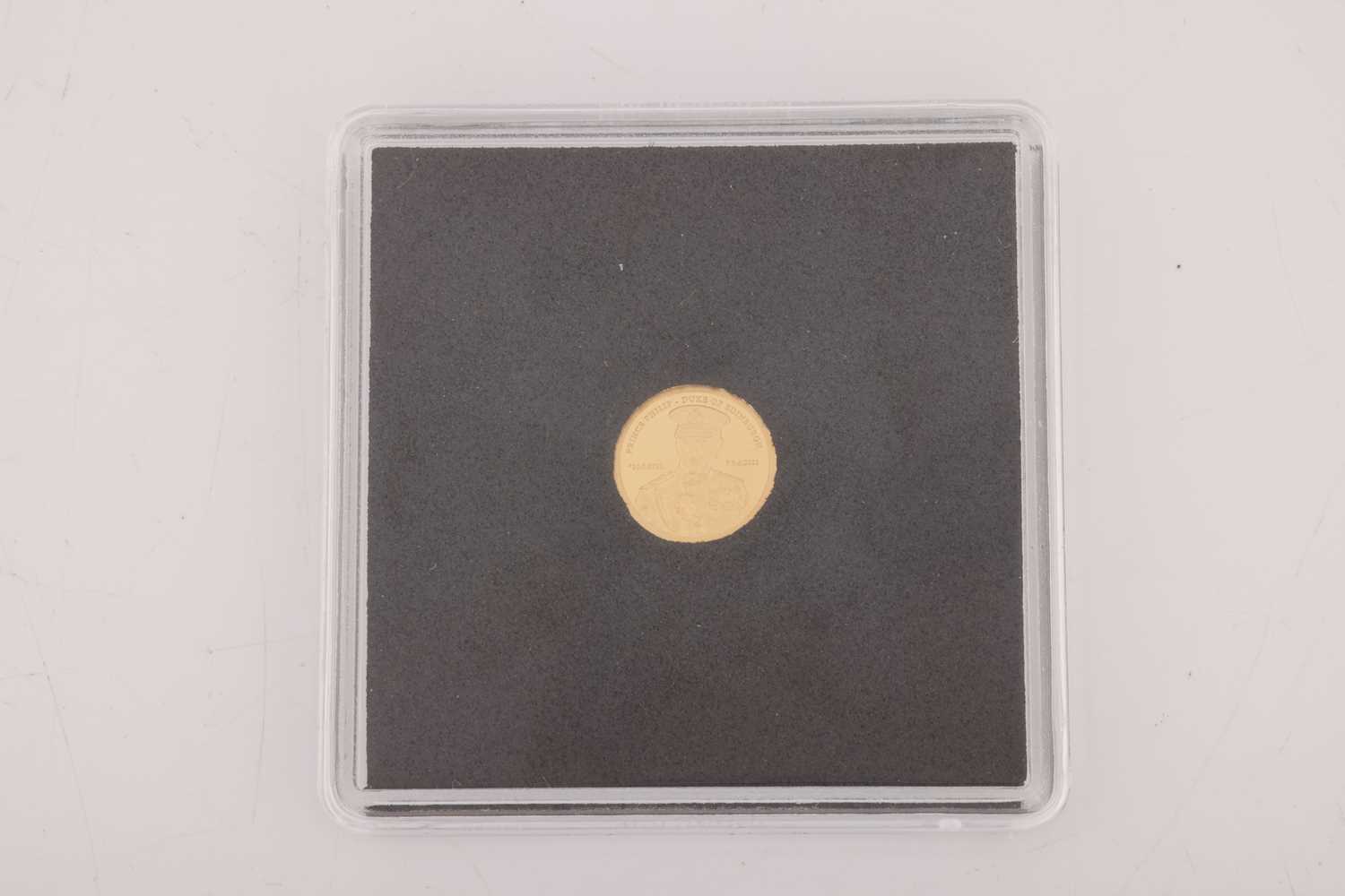 An Elizabeth II Commonwealth 1/4oz proof coin, 2022, an Elizabeth II Black Bull of Clarence 2oz silv - Bild 11 aus 12