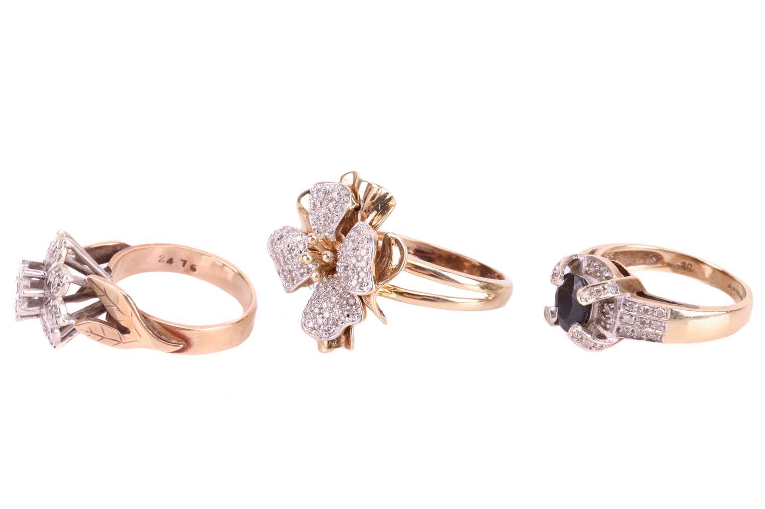 Three gem-set rings, comprising a 9ct yellow gold diamond-set flower head ring, size O, a floral clu - Image 2 of 4