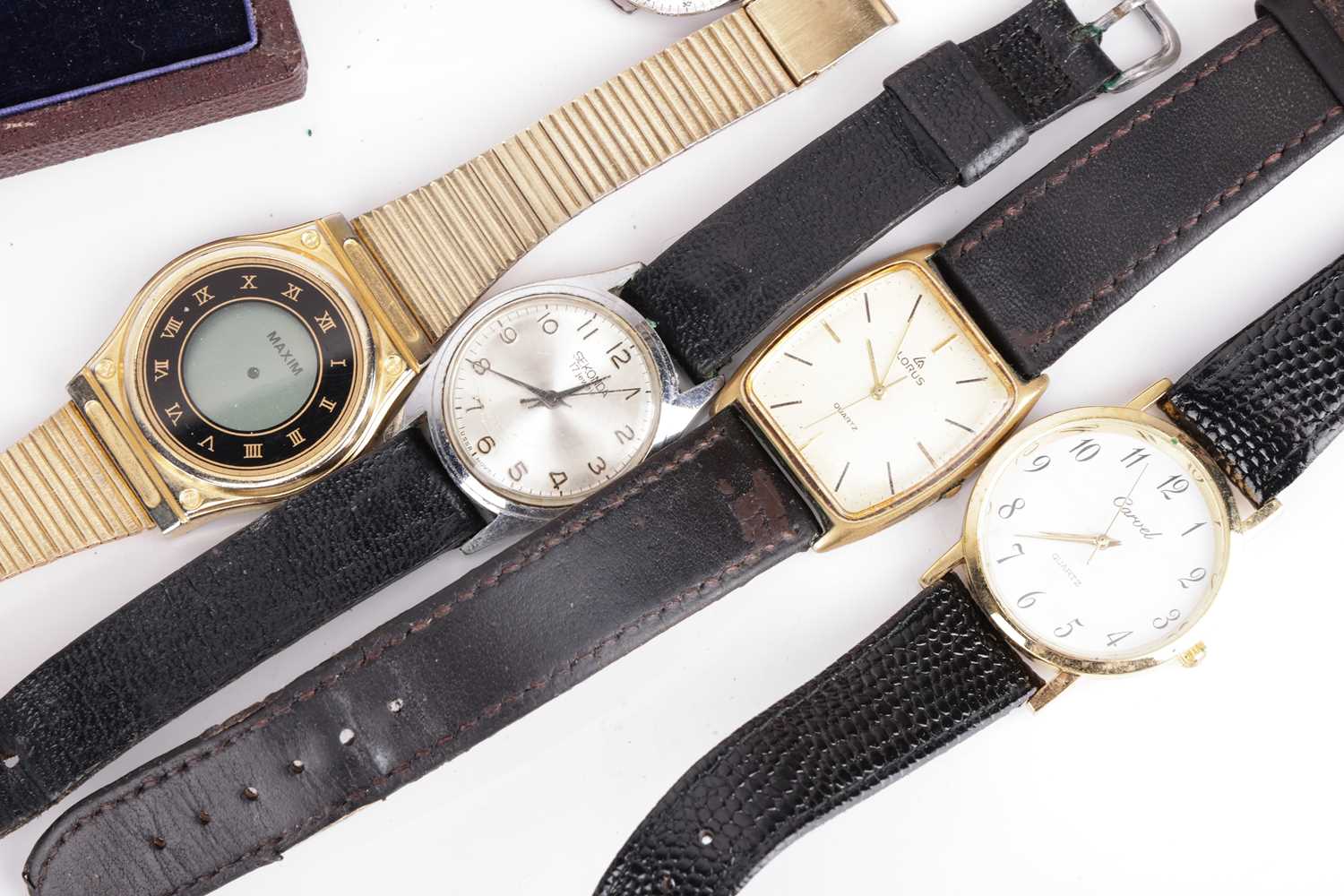 A mixed collection including a silver double Albert, an 18k Swiss lady's fob watch, a gentlemen's si - Bild 9 aus 10