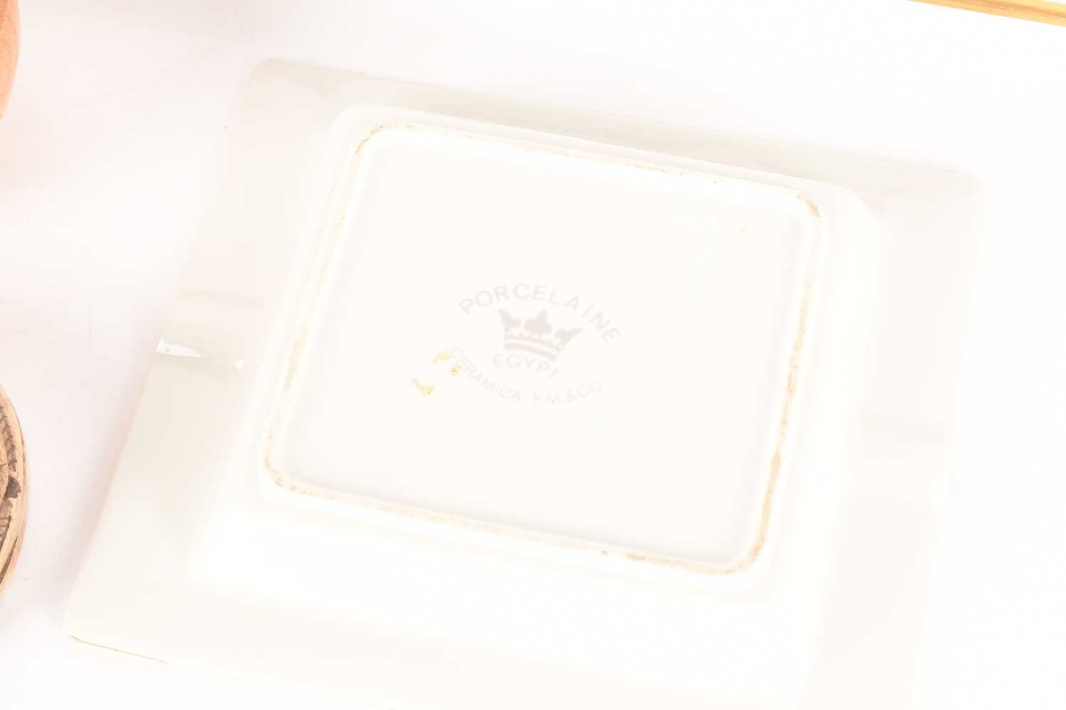 A collection of ashtrays comprising a Hermès Paris porcelain ashtray, a pair of Dubarry porcelain de - Image 13 of 22