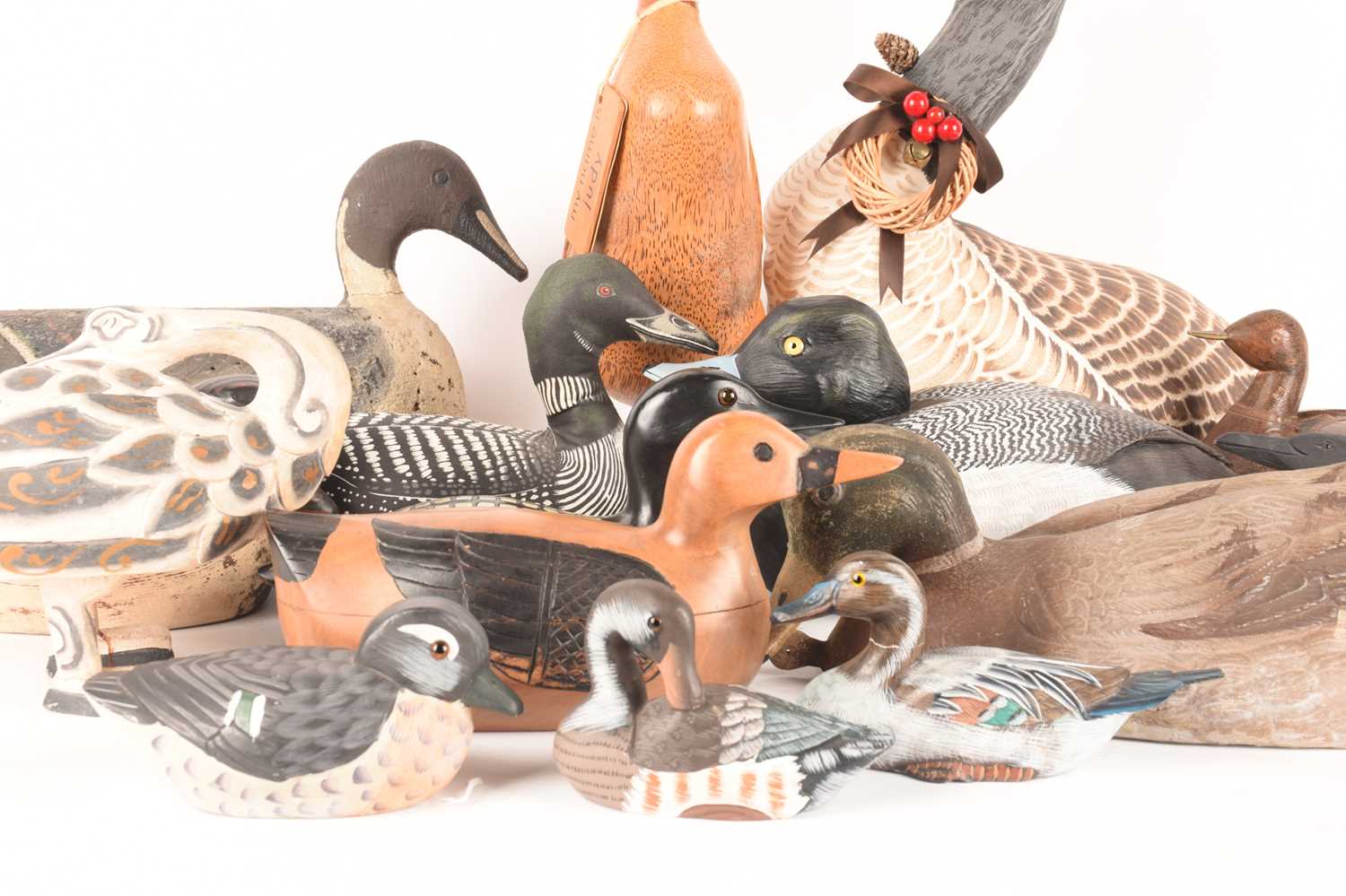 A large collection of duck figures of varying forms, materials, ages, and makes, 15 total, the large - Image 7 of 9