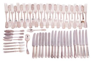 Aspreys silver flatware in fiddle and thread pattern engraved with initials, comprising twenty-