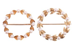 Two 9ct gold seed pearl wreath brooches, each set with twelve cultured pearls between gold leaves,