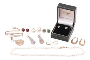 A collection of jewellery, including a pair of diamond stud earrings, each set with a trio of