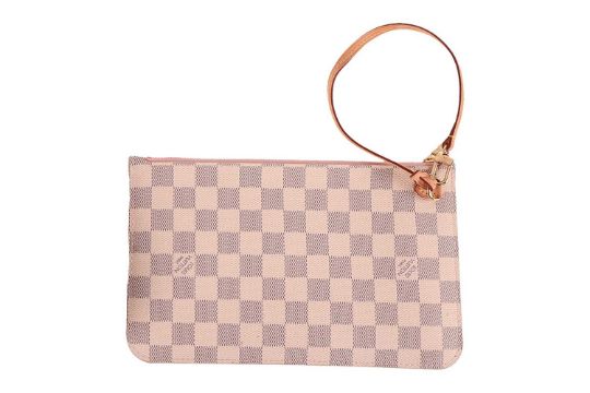 Louis Vuitton - a Neverfull MM tote bag in Damier Azur coated canvas, with Rose Ballerine lining, to - Image 11 of 14