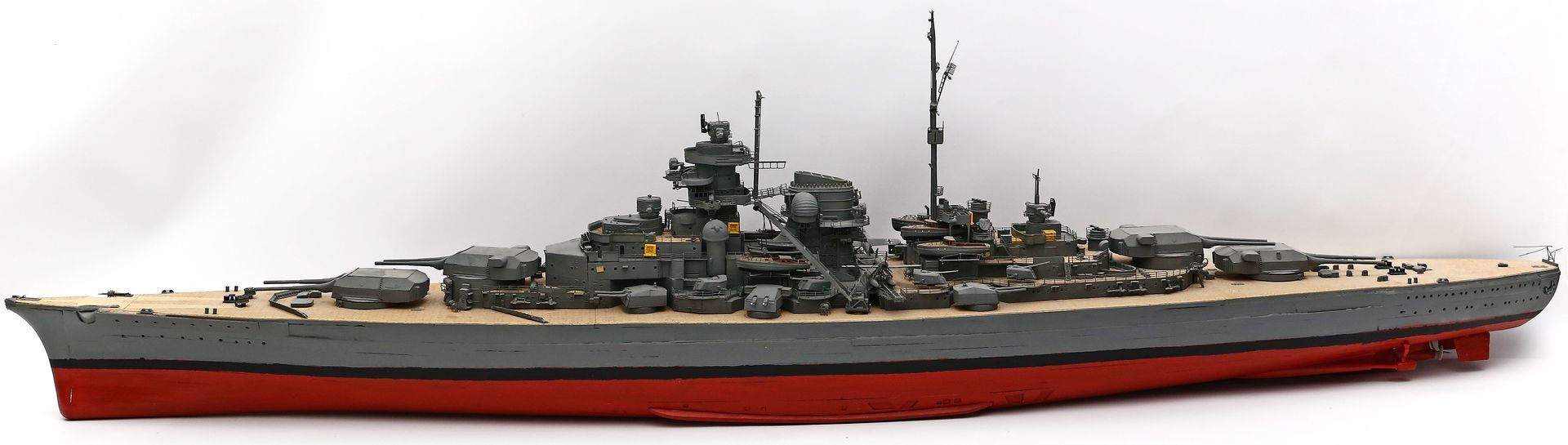 Modellschiff "Bismarck".