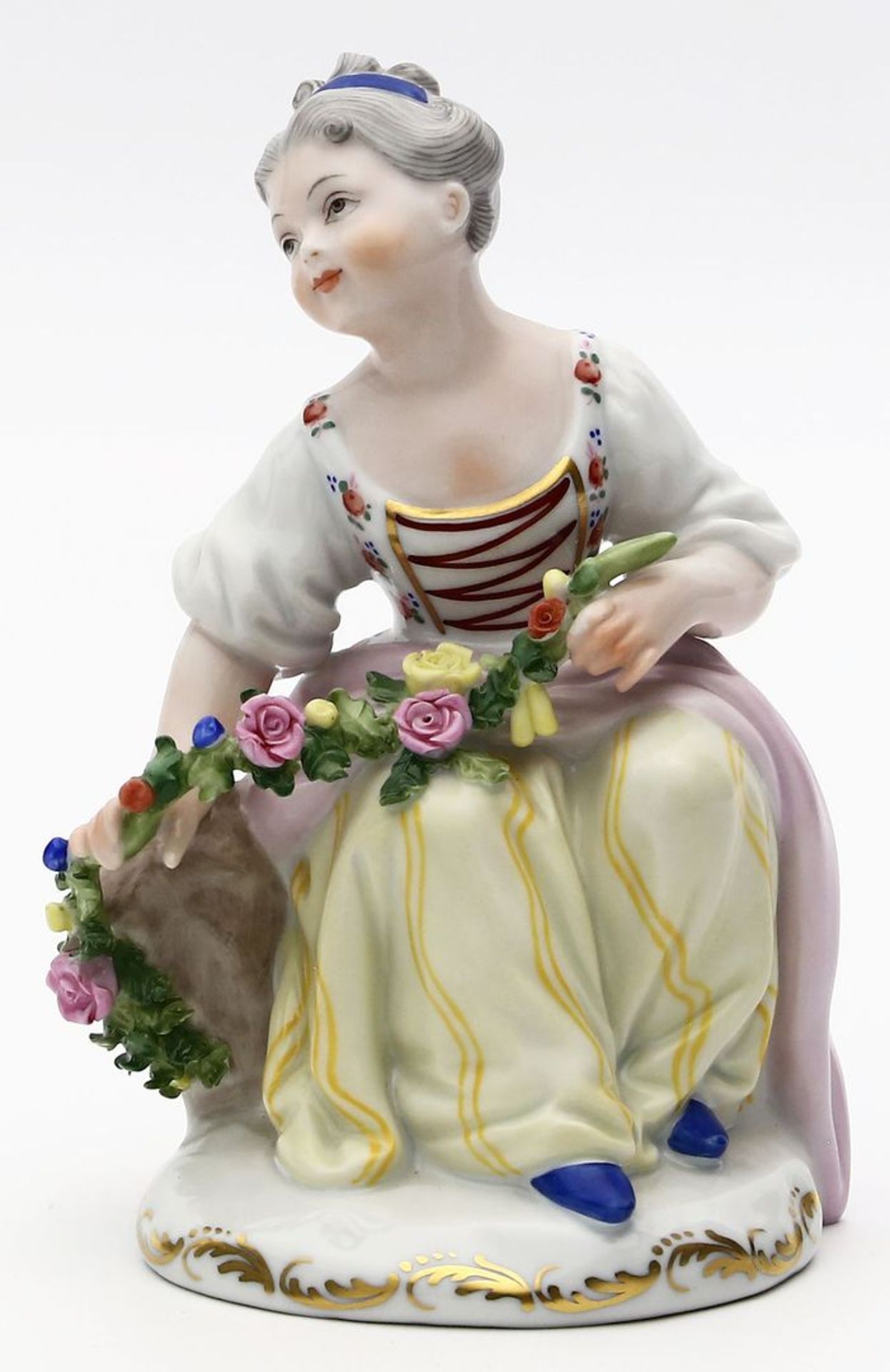 Skulptur "Mädchen mit Rosengirlande", Augarten.