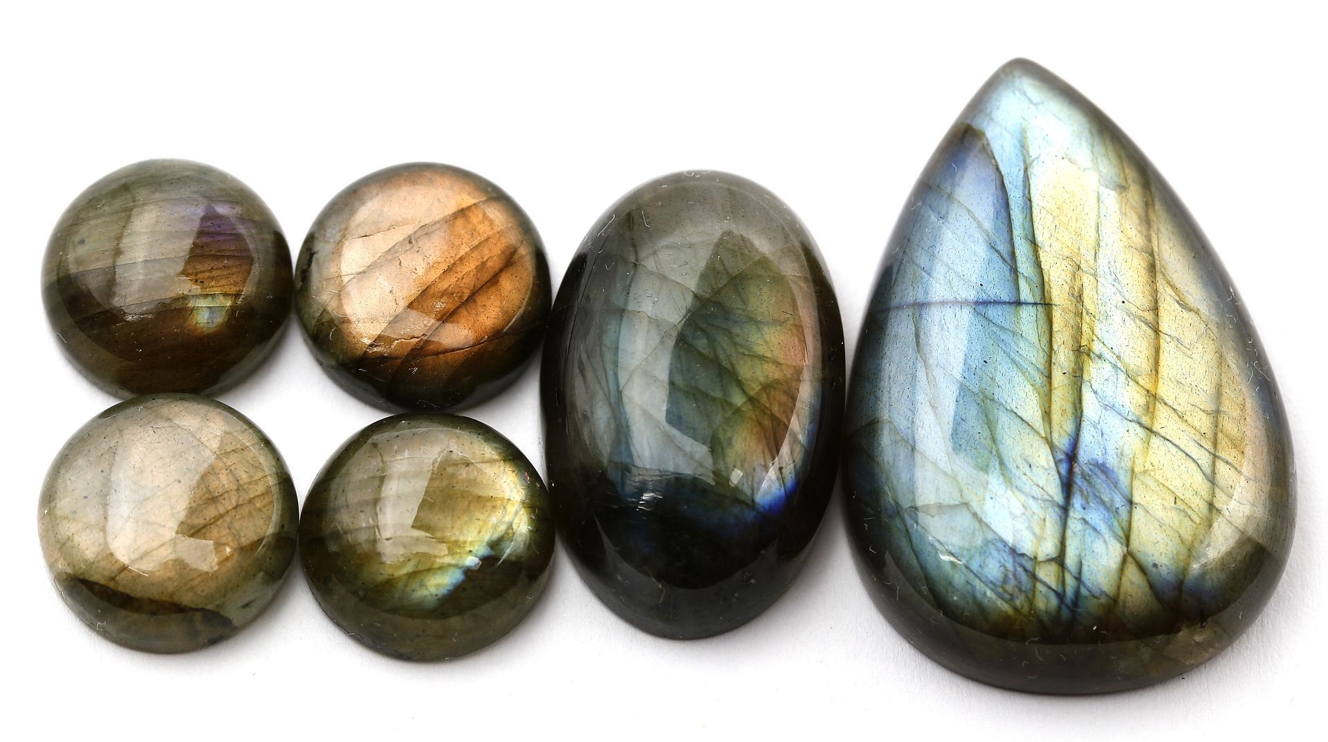 6 Labradorite, zus. ca. 102 ct.