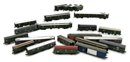 22 Waggons, Spur H0.